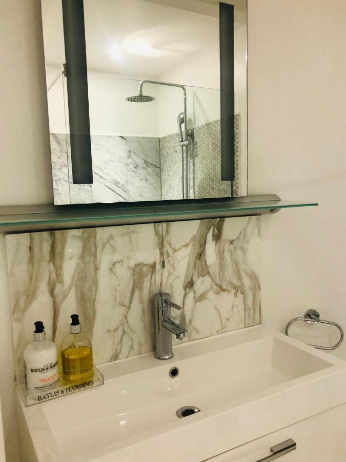 2 Bedroom Apartment Close To Camden Town 伦敦 外观 照片